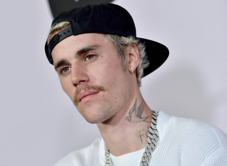 Justin Bieber postpones North American tour after Ramsay Hunt diagnosis