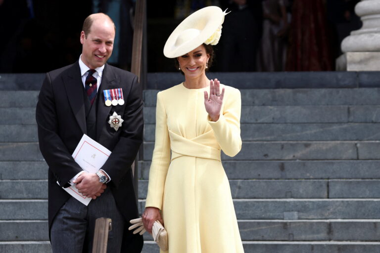 Mobility issues hold Queen Elizabeth back from Platinum Jubilee church service