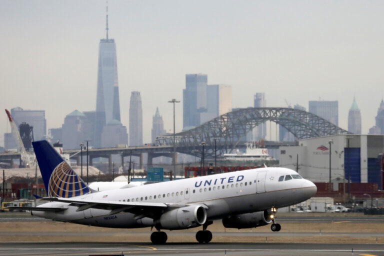 U.S. airports see travel surge, flight delays worsen as Fourth of July nears