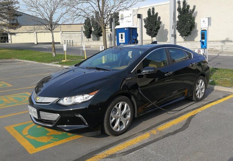 Canada to make electric vehicle, battery manufacturing pitch Japanese automakers