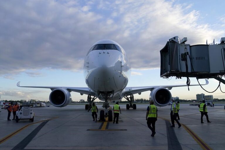 Lufthansa pilots vote for possible strike action in ‘unmistakable signal’ to company