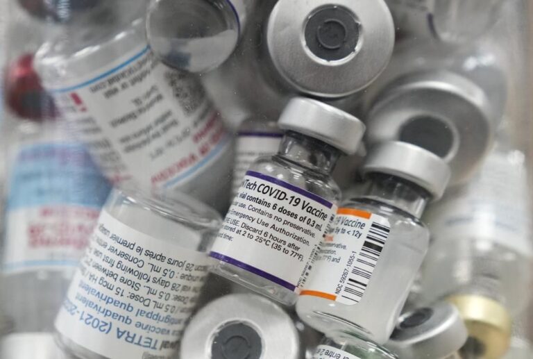 COVID-19: How bivalent vaccines could help protect against new variants