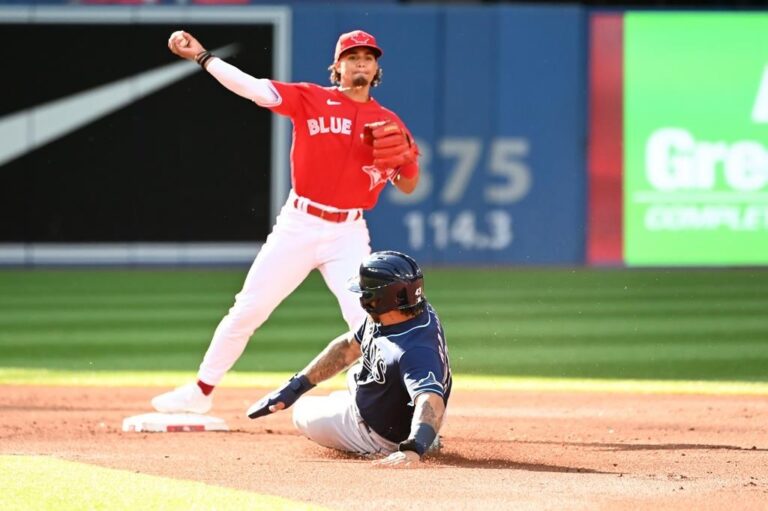 Jays drop five-game set to Tampa 3-2