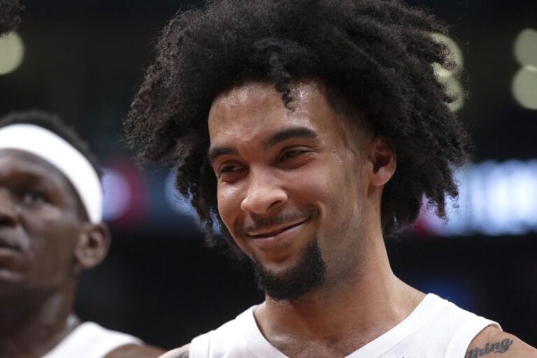 Raptors sign Champagnie to multi-year contract