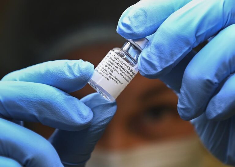 Pfizer begins mid-stage trial for new vaccine targeting Omicron subvariant