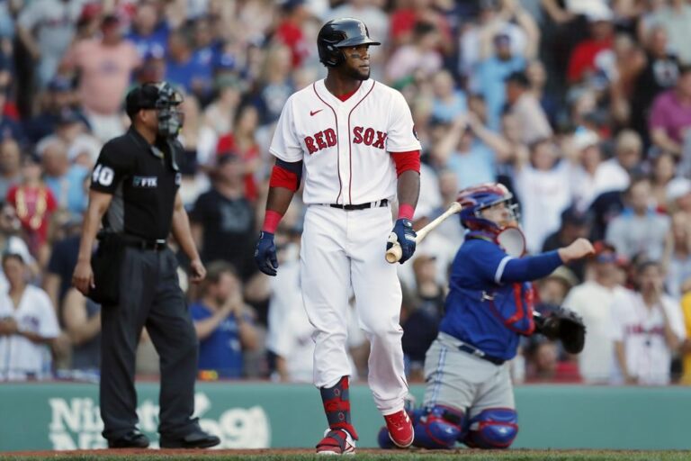 Blue Jays ride Manoah’s arm more than their bats, beat Bosox