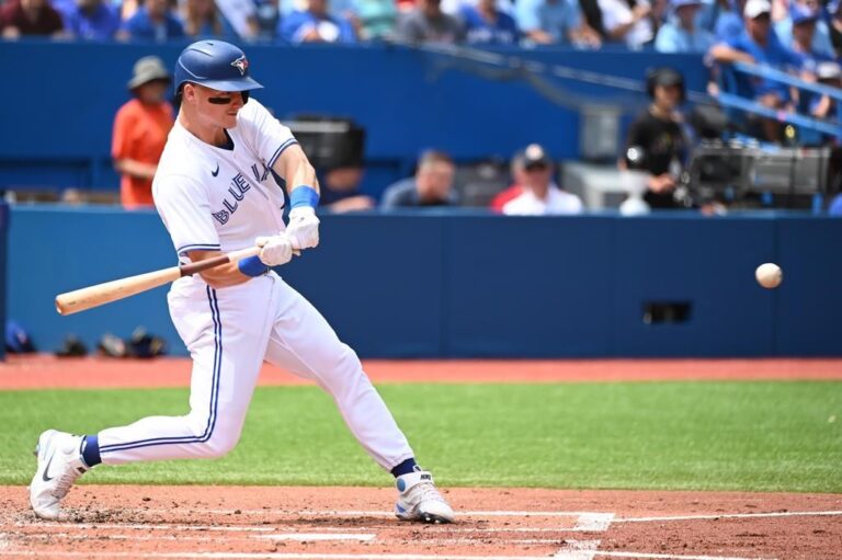 Jays clinch series with Tigers with 4-1 victory