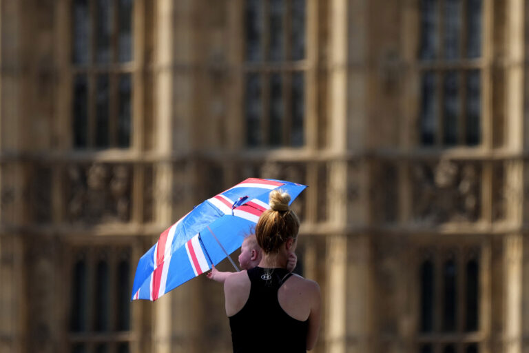 Heat wave in Europe spikes unhealthy levels of air pollution