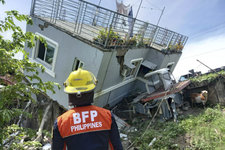 Philippines earthquake: At least 5 dead, dozens injured after landslides triggered