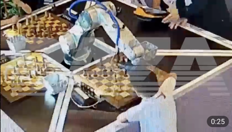 Chess-playing robot breaks 7-year-old’s finger during Russian tournament