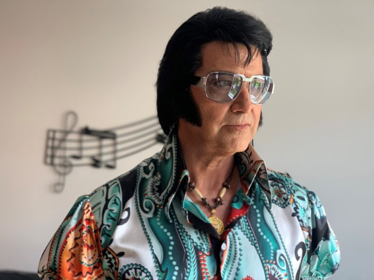 Quebec tribute artist ready for ultimate Elvis Presley contest in Memphis