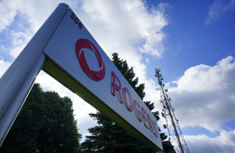 Rogers’ 5-day refund not enough to cover damage from outage: legal expert