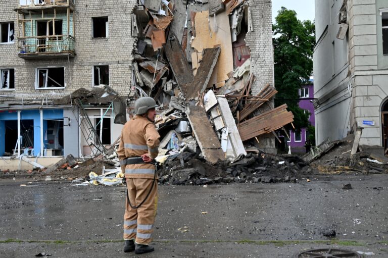 At least 3 dead, 31 injured in Kharkiv after Russian bombing, Ukraine says