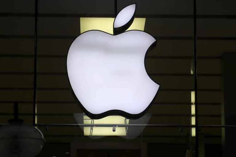 Apple notifies users of security flaw that could give hacker ‘full admin access’
