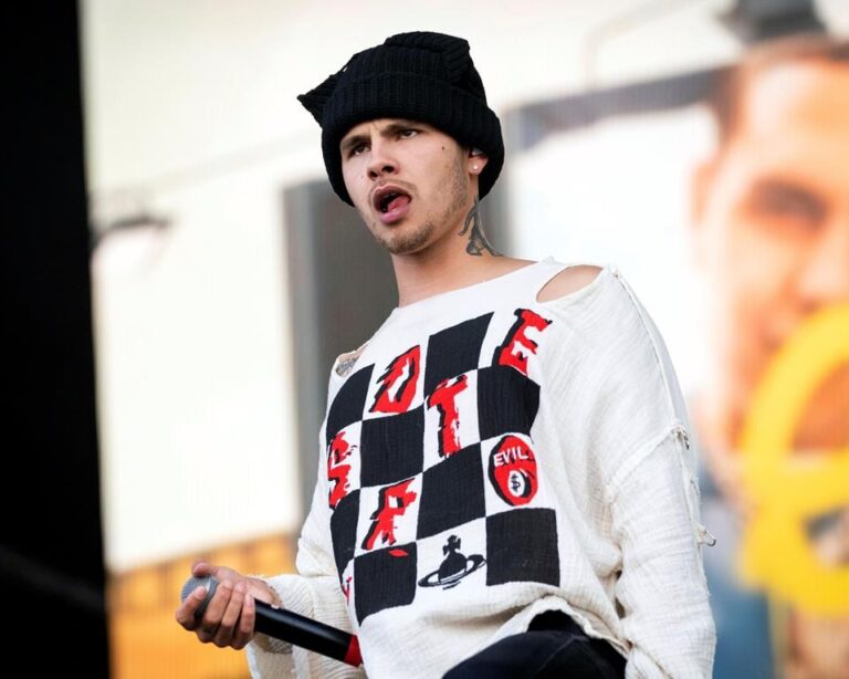 Osheaga apologizes after rapper Slowthai appeared in swastika T-shirt at music festival