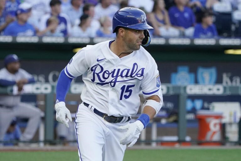Blue Jays acquire two-time all-star Merrifield