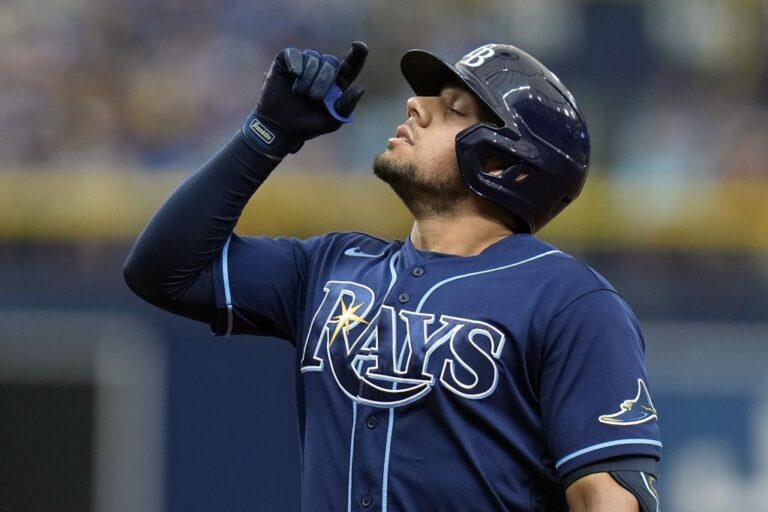 Hits by Siri, Peralta lift Rays to 3-2 win over Blue Jays