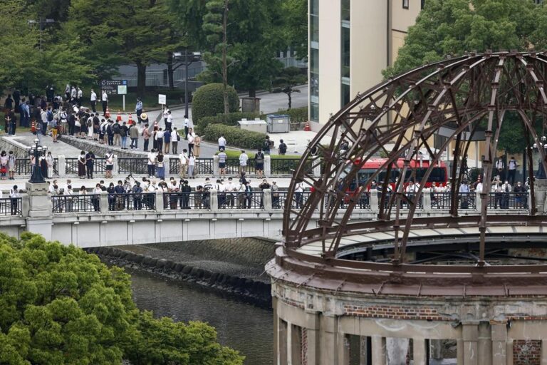 Japan vows nuclear weapon ban at 77th Hiroshima memorial amid Russia threat