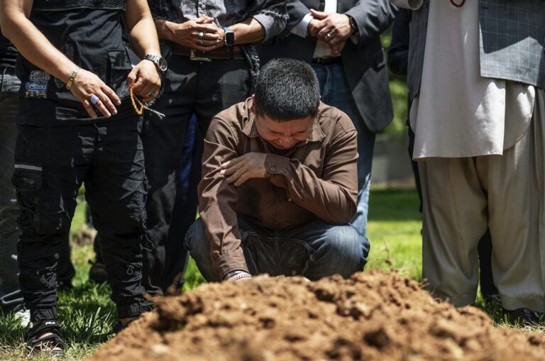 Man faces charges related to killing of 2 Muslim men in Albuquerque, police say