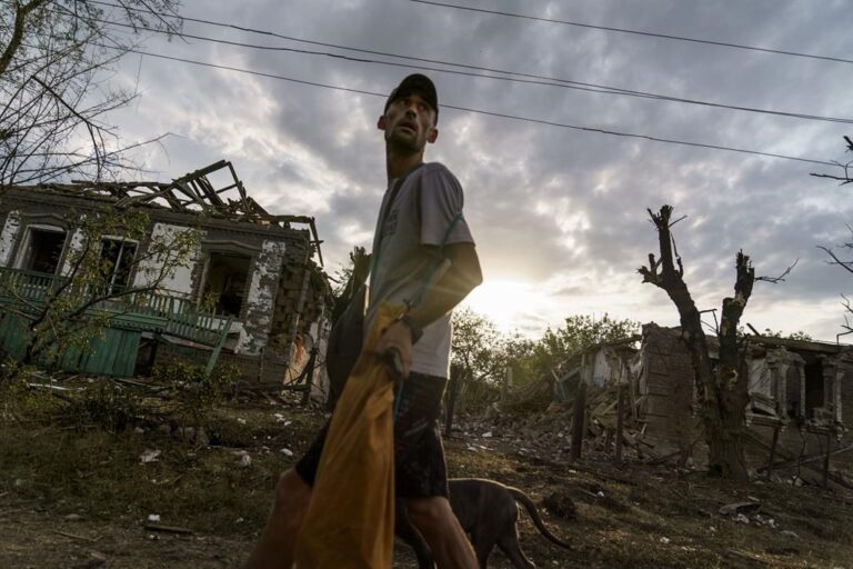 Ukrainian forces say fighting ‘deadlocked’ with Russia ahead of UN chief visit