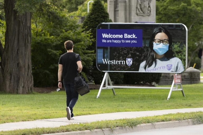 Some Canadian universities requiring masks despite lifting of provincial mandates