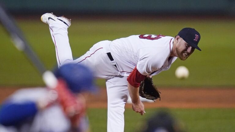 Bradley sparks 8-run rally, Blue Jays beat Red Sox 9-3