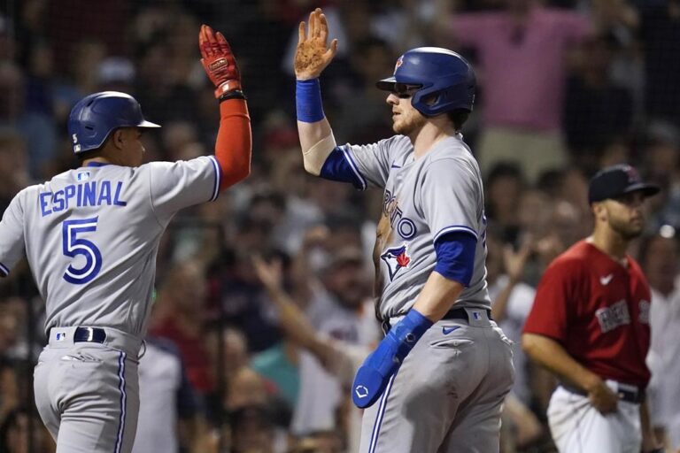 Blue Jays win 6-5 in 10th to sweep Red Sox