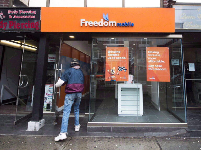 Rogers, Shaw reach deal to sell Freedom Mobile to Quebecor