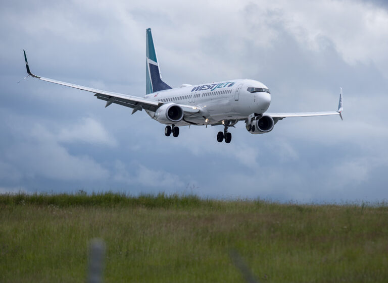 Regina airport regains international status