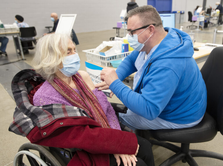 Quebec rolls out COVID-19 booster shots for seniors in long-term care homes