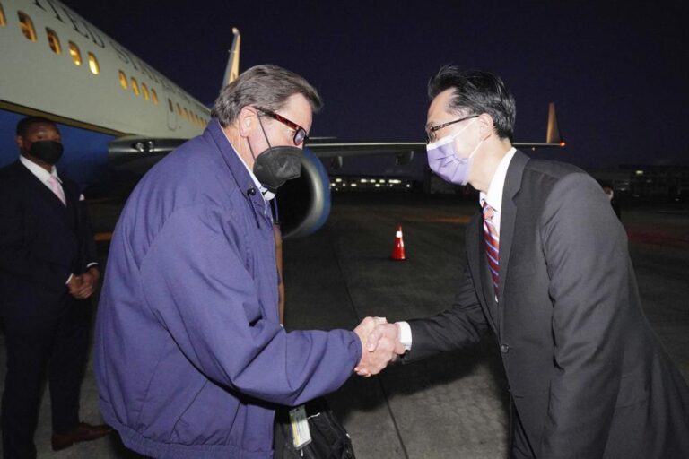 Days after Pelosi trip, more U.S. lawmakers visiting Taiwan