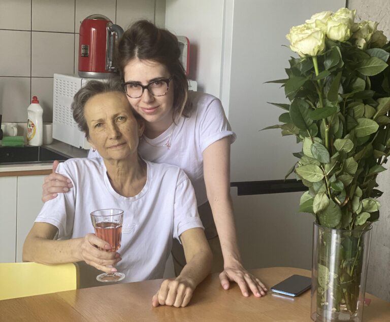 ‘She’s my James Bond’: Ukrainian woman in B.C. remembers late mother’s remarkable Mariupol escape