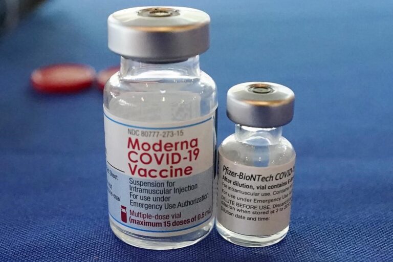 Health minister to make COVID-19 vaccine announcement as Canada reviews Omicron booster