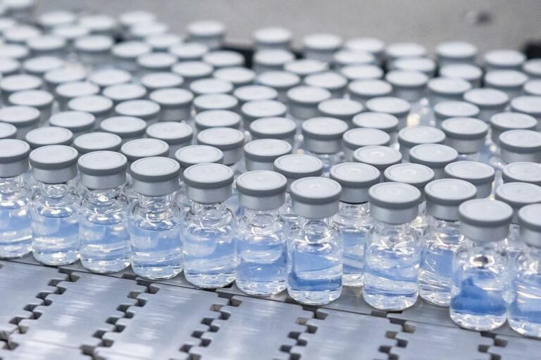 U.S. CDC panel recommends Omicron-specific boosters for most Americans