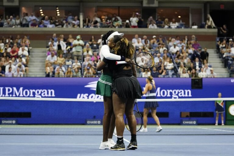 Serena, Venus Williams lose in 1st round of U.S. Open doubles against Czech team