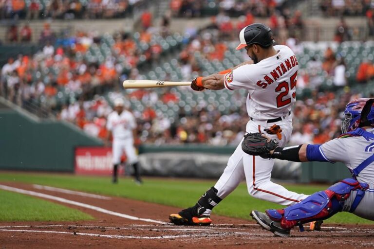 Gausman pitches Jays past Orioles in DH opener 7-3