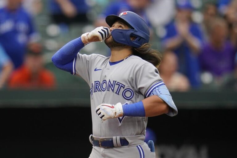Bichette hits 3 homers as Jays sweep Orioles