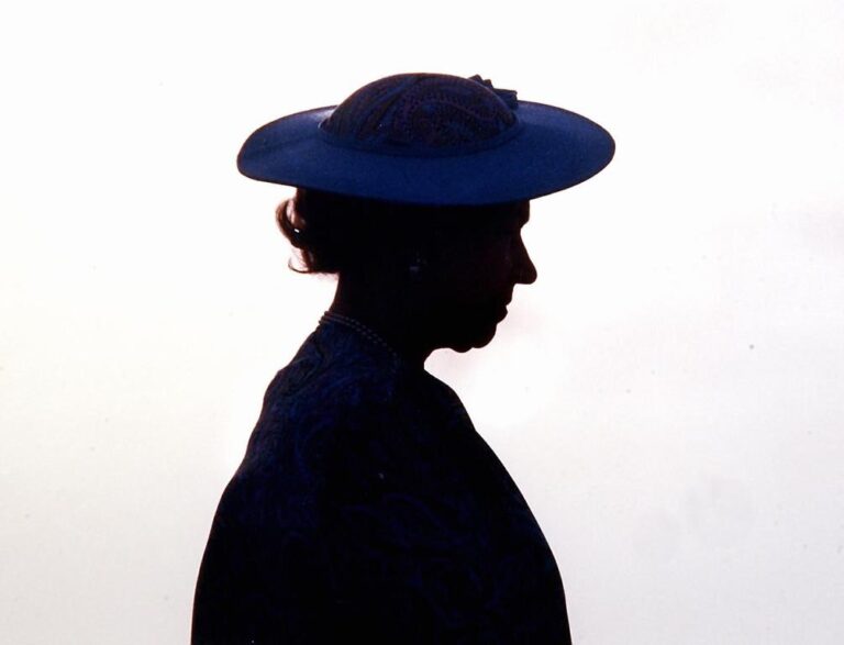Queen Elizabeth death: England postpones soccer games to mourn longest-reigning monarch