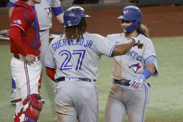 Bichette hits 5th HR in 4 games, Blue Jays beat Rangers 4-3