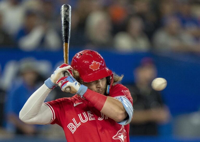Bo Bichette’s homer lifts Blue Jays over Rays 3-2