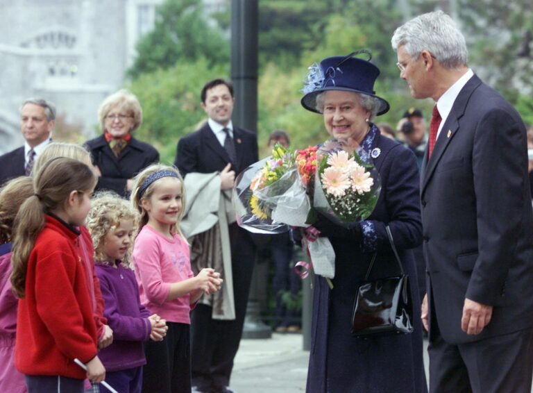 ‘Her presence touched generations’: British Columbians react to Queen Elizabeth’s death
