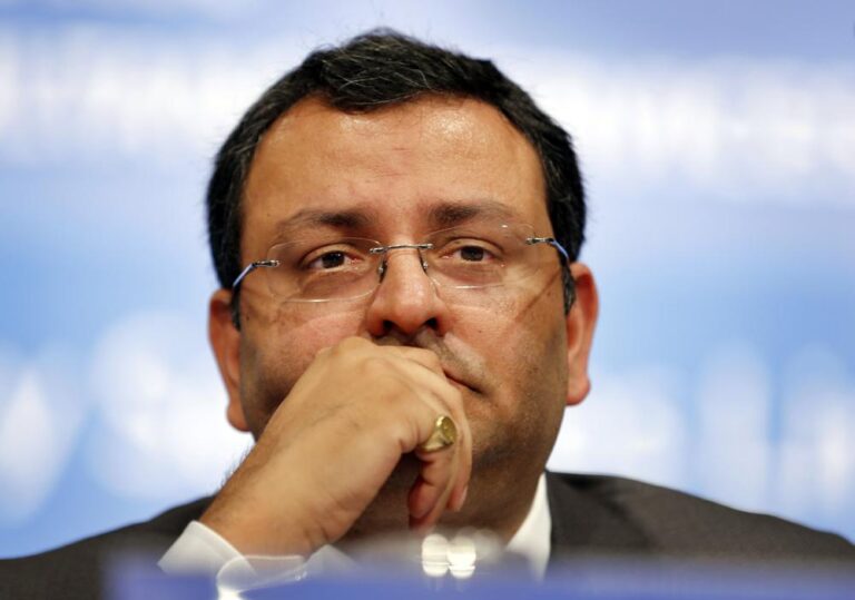 Cyrus Mistry, prominent Indian business leader, dies at 54 in road accident