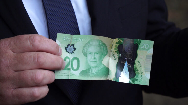 What does Queen Elizabeth’s death mean for cash across the Commonwealth?