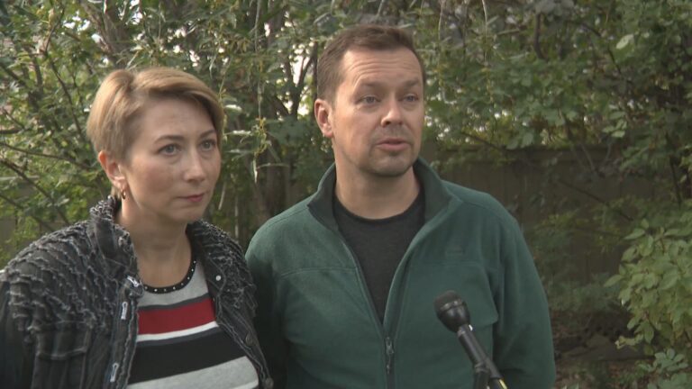 Albertans worried about loved ones after Putin signs mobilization decree