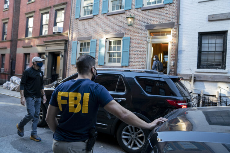 Russian oligarch, 3 associates charged with violating U.S. sanctions