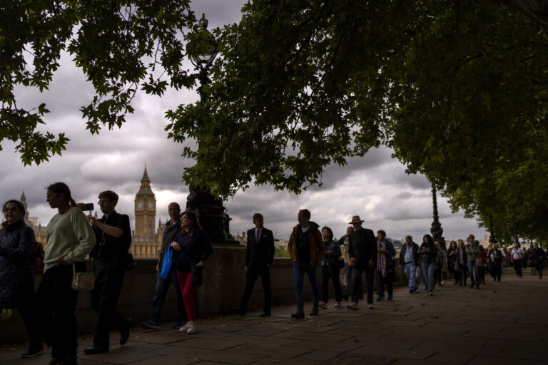 Queen Elizabeth death: Mourners endure long lines for monarch’s lying in state