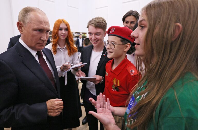 Putin wants Kremlin-approved history to be prioritized in Russian schools