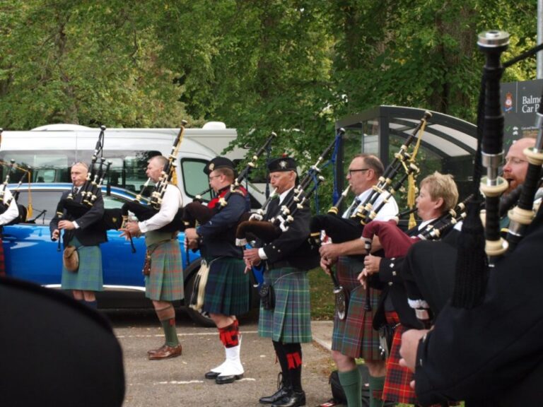 ‘Like seeing an old friend’: Canadian pipers recall performing for Queen Elizabeth II 
