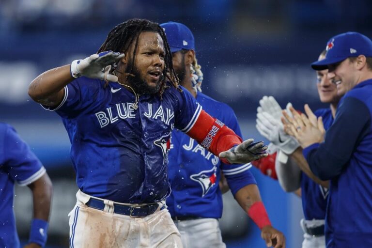 Toronto Blue Jays will face Mariners in playoffs