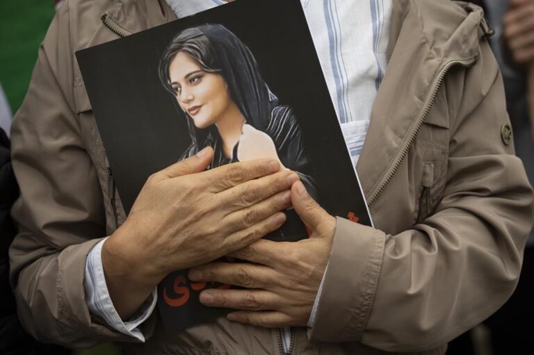 Canada bans more than 10K Iran Revolutionary Guard members from entering country